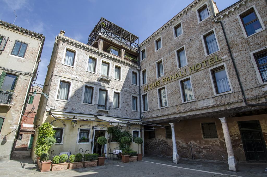 Ai Due Fanali Hotel Venesia Bagian luar foto